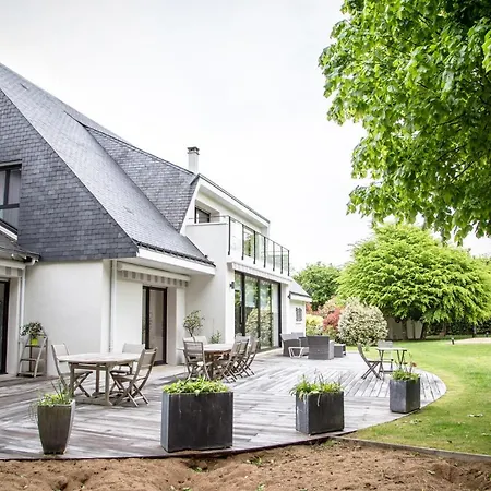 Le Champ Du Renne Panzió *