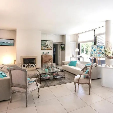 Le Champ Du Renne فندق مبيت وإفطار