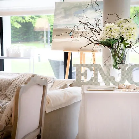 Le Champ Du Renne Frühstückspension