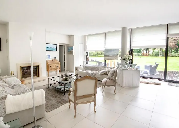 Le Champ Du Renne فندق مبيت وإفطار