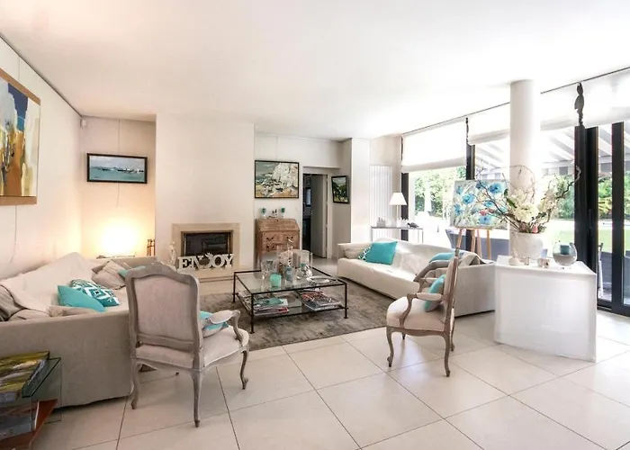 Le Champ Du Renne فندق مبيت وإفطار