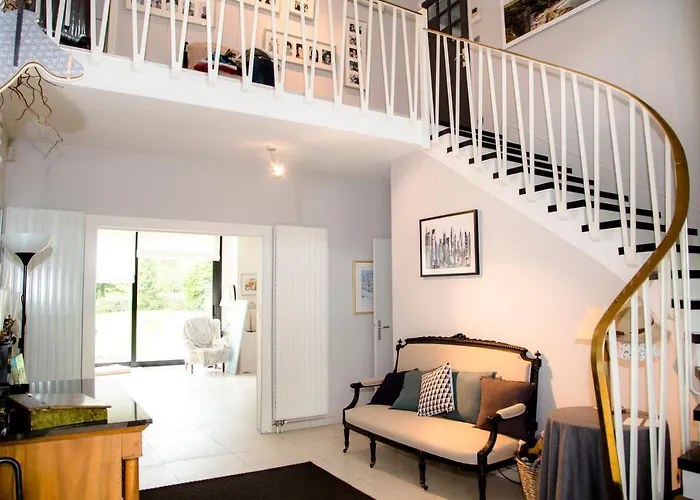 Le Champ Du Renne * لو مان